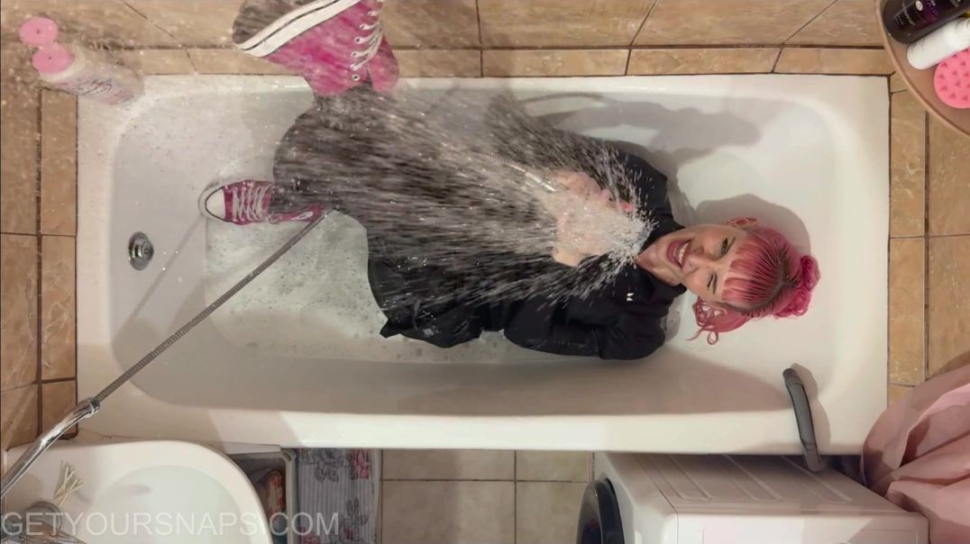 ⁣OverPinkie – in a Shower of Color - Trim
