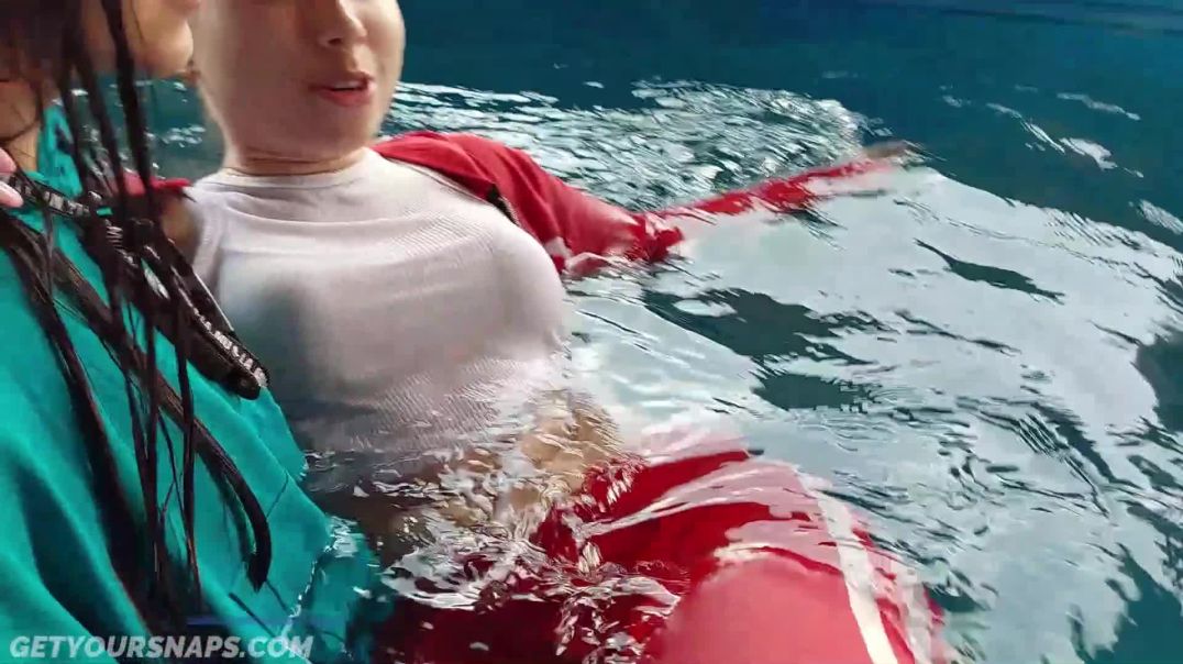 ⁣Claudia and Ellie in the  pool - Trailer